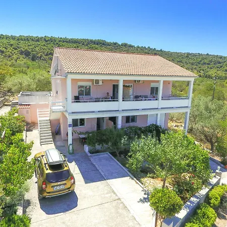 Grozdana Apartament Božava