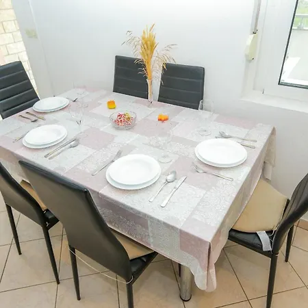 Apartment Grozdana Bozava